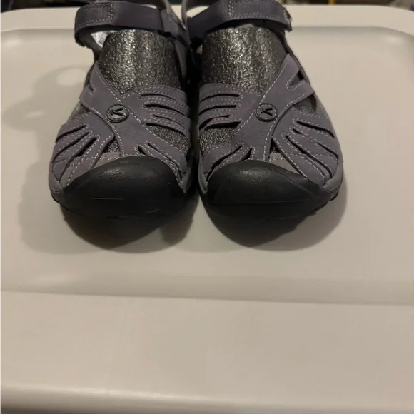 Keen Sandals. Women’s 8.5. Velcro ankle strap. New without box. - Picture 6 of 8